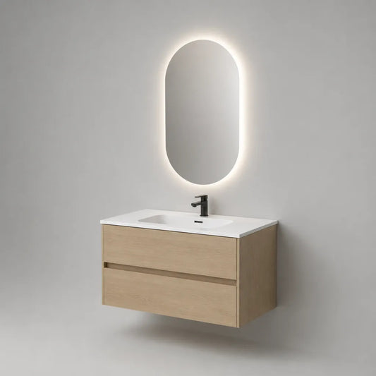 4-teiliges Waschtisch-Set aus MDF mit Keramikbecken, ovalem LED-Glasspiegel und Metallarmatur, Eiche hell/Weiß/Schwarz, 90 × 46 × 55 cm